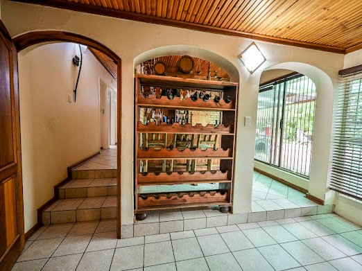 5 Bedroom Property for Sale in Langenhovenpark Free State